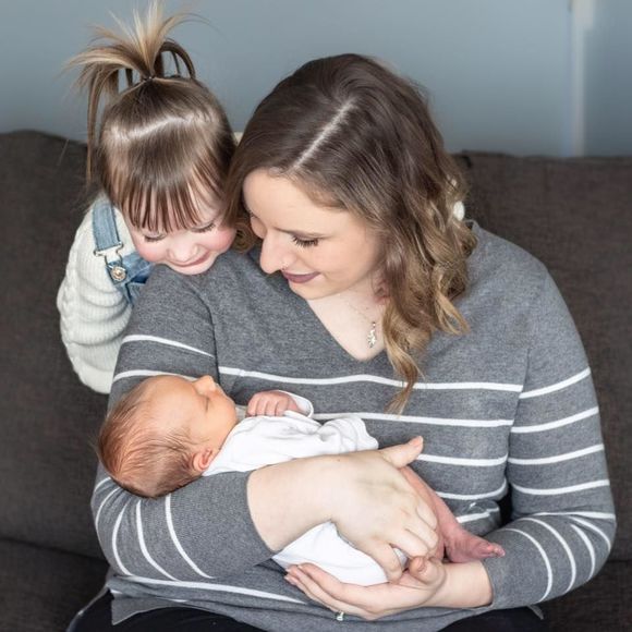 Meet your Posher, Candace - Picture 1 of 1